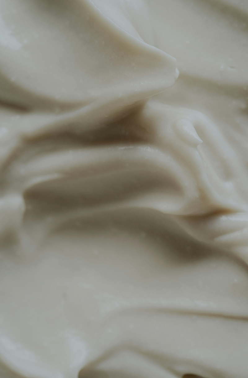 Sand + Paws White Vanilla 12 oz scented candle